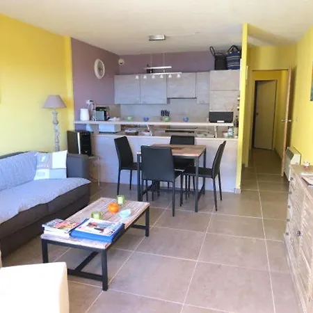 Climatise 2 Pieces Avec Terrasse Et Jardin A - Fr-1-780-59 Apartment *