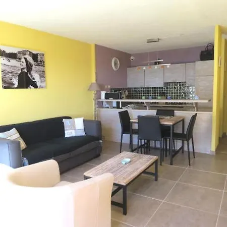 Apartment Climatise 2 Pieces Avec Terrasse Et Jardin A - Fr-1-780-59
